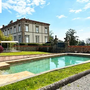 https://villa-orlando.it-tuscanyhotel.com