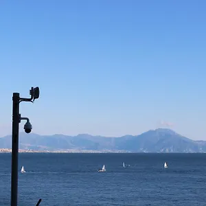 https://casa-san-carlo-naples.hotels-amalfi.com